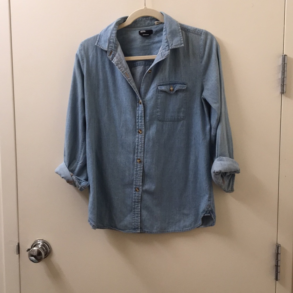 Boyfriend Fit Buttondown